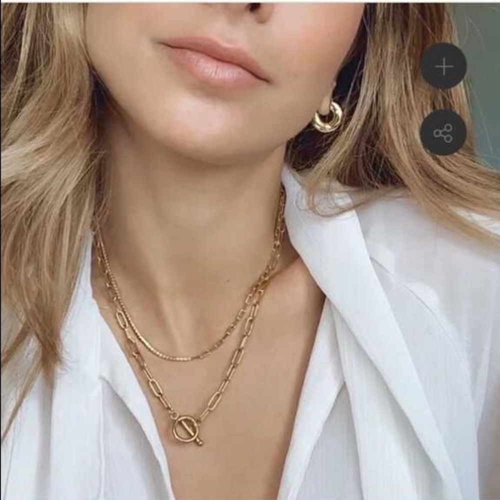 NWT- paperclip necklace